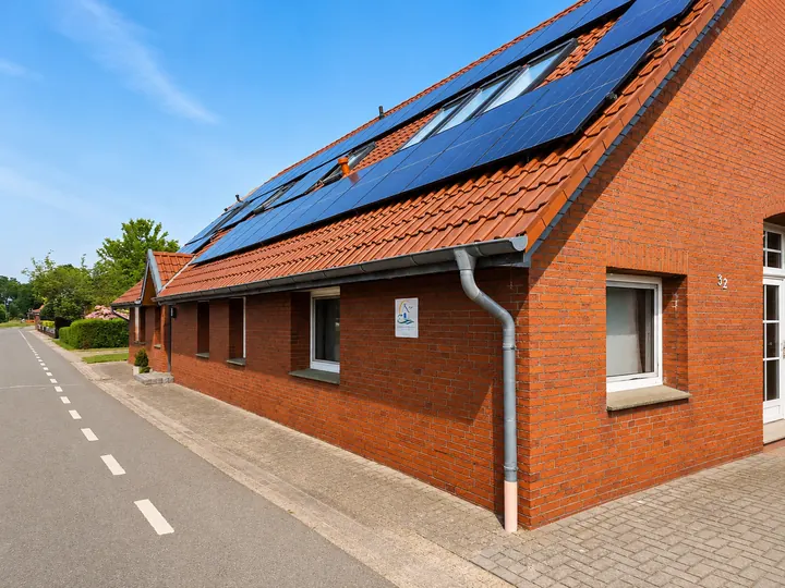 Seitliche Ansicht des Hauses Dümmerland